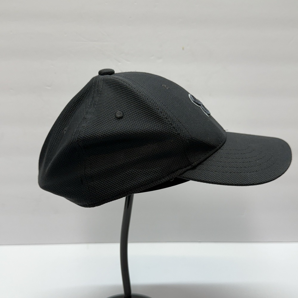 Under Armour Baseball Hat Men Youth S/M Logo Performance Polyester Black Solid - Picture 2 of 11